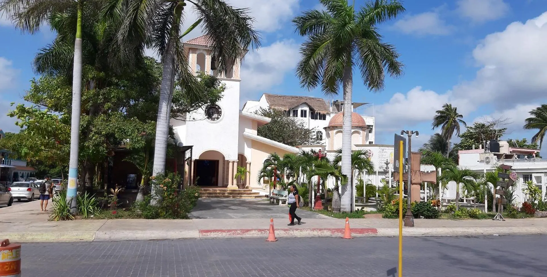 Corte De Los Angeles 푸에르토 모렐로스 0*,